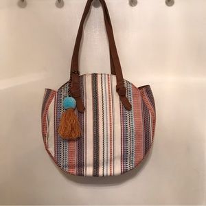 T-Shirt & Jeans 2-Way CIRCLE Handbag Pom Tassel Charm